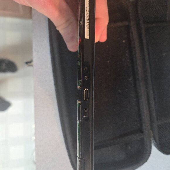 Nintendo Switch - Picture 7 of 16